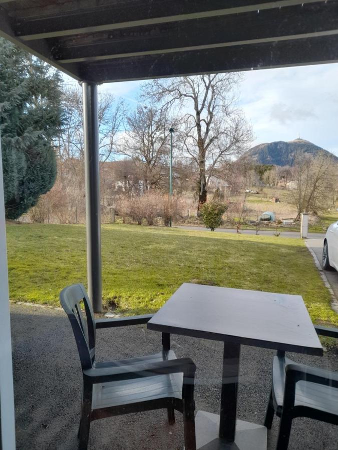 A 5 Mns Du Puy De Dome Avec Vue Imprenable Studio Rez De Jardin 24M2 Neuf A Laschamps Saint-Genes-Champanelle Exterior photo
